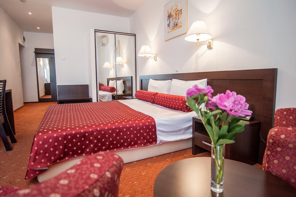 Hotel Mon Jardin Mahmudia Quarto foto